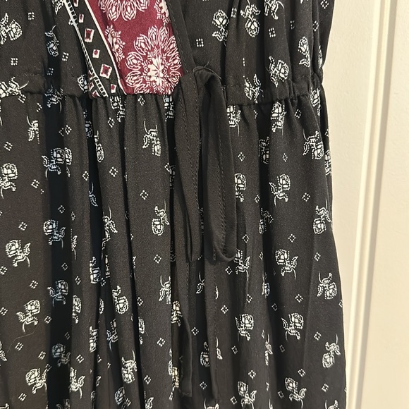 Patterned Pantsuit - Picture 4 of 13